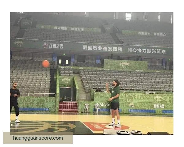 北京首钢主场迎战南京 邀乃万岳岳引爆篮球与说唱盛宴